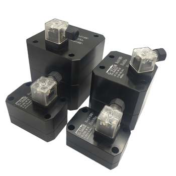 板裝微小流量計